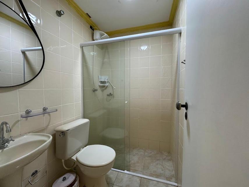 Apto. Grande 2qts 2ban A 100m Do Mar Apartamento